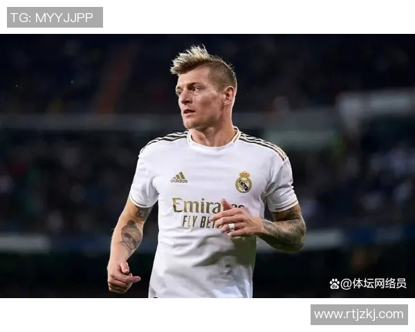 全球足坛十一大球星盘点 谁将成为历史最佳传奇人物