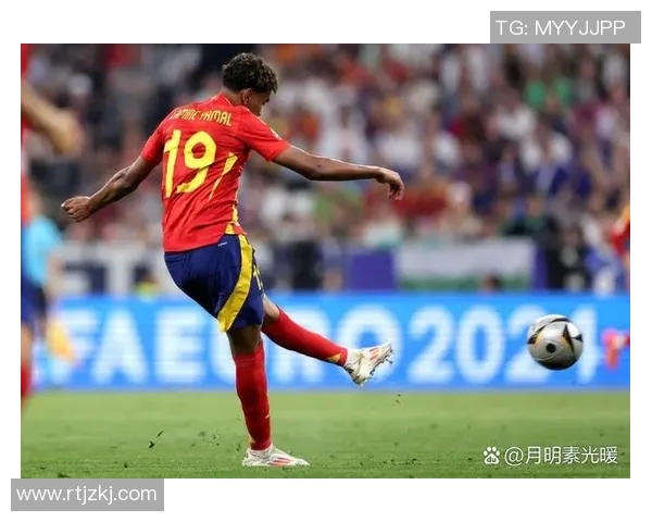 足球巨星的光辉之路:从天赋少年到世界足坛巅峰之路